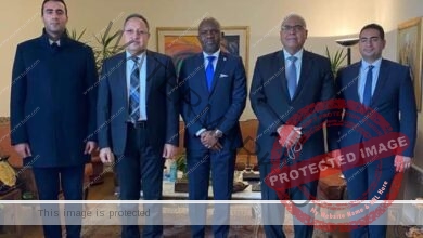 خليل ومسئولو وزارة الخارجية يستقبلون مستشار رئيس جمهورية الكونغو الديمقراطية للشئون الدبلوماسية