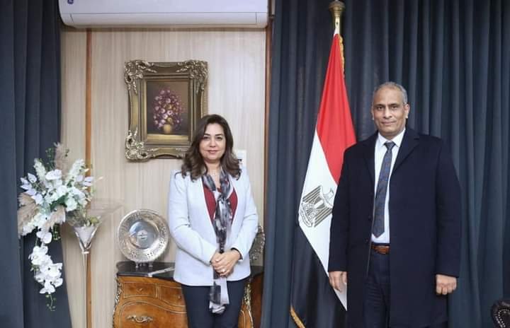 عوض تلتقى مع رئيس مجلس إدارة شركة مصر لإنتاج الأسمدة "موبكو"