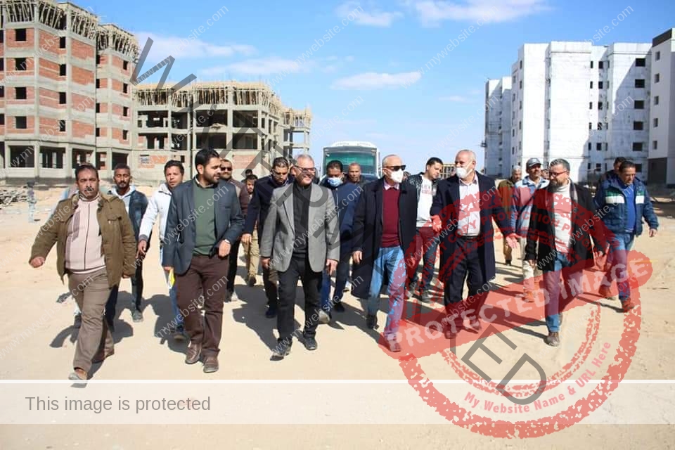 وزير الإسكان: جار تنفيذ 806 عمارات بمدينة العبور الجديدة و96 عمارة بإسكان بديل المناطق العشوائية