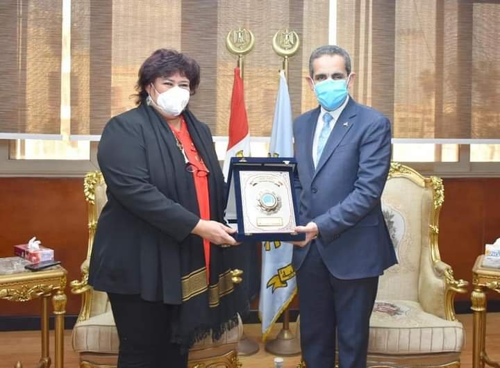 عبدالدايم تلتقى محافظ الغربية لبحث تكثيف النشاط الفكرى والفنى وتفعيل عدد المشروعات الابداعية بالمحافظة