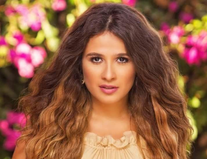 ياسمين عبد العزيز.. خفيفة الظل ووحش الكون محطات في يوم ميلادها