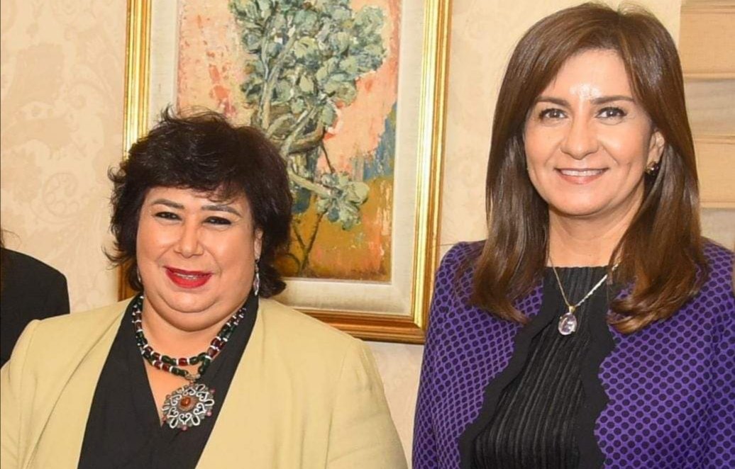 مكرم تثمن جهود "الثقافة" وإمداد مدرسة "نجيب محفوظ" المصرية بإيطاليا بإصدارات عن الأديب العالمي