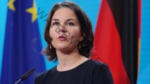 وزيرة الخارجية الألمانية تدافع عن سياسة حكومتها في الصراع الأوكراني