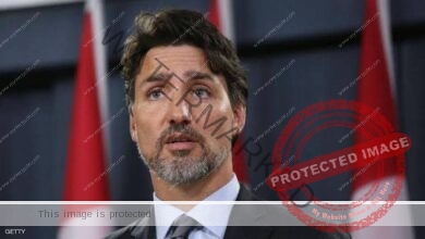 هروب رئيس وزراء كندا إلى مكان سري بعد تظاهر الآلاف أمام منزله رفضا للقاح كورونا