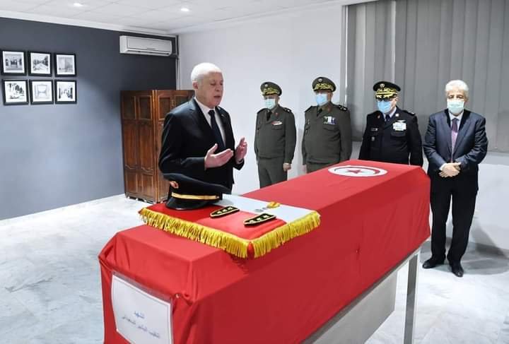 الرئيس التونسي يشرف على تأبين الشهدين النقيب البشير السعيداني والنقيب واثق نصر