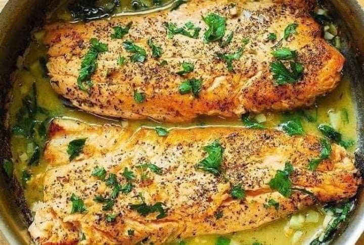 طريقة تحضير السمك الفيليه بصوص الثوم والليمون ... مقدم من : مطبخ عالم النجوم