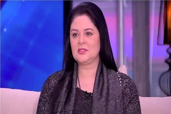 علا رامي: الجمهور اتصدم في منى زكي بعد فيلم «أصحاب ولا أعز»