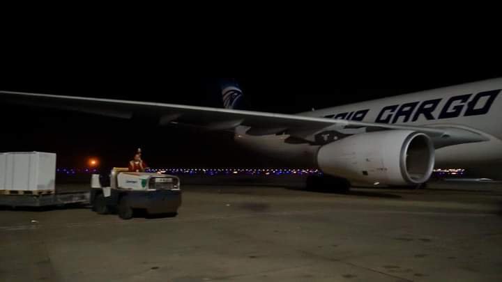 وزير التعليم العالي والقائم بعمل وزير الصحة يعلن استقبال 338 ألف جرعة من لقاح فيروس كورونا مقدمة من دولة ألمانيا 1 وزير التعليم العالي والقائم بعمل وزير الصحة يعلن استقبال 338 ألف جرعة من لقاح فيروس كورونا مقدمة من دولة ألمانيا