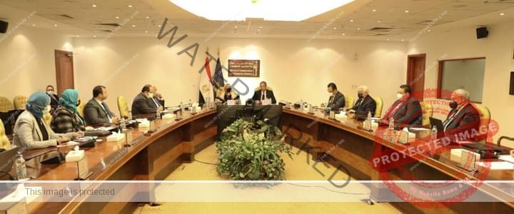 وزيرا البيئة والاتصالات وتكنولوجيا المعلومات يناقشان الاستعدادات التكنولوجية لاستضافة مصر لقمة التغير المناخى القادم cop27