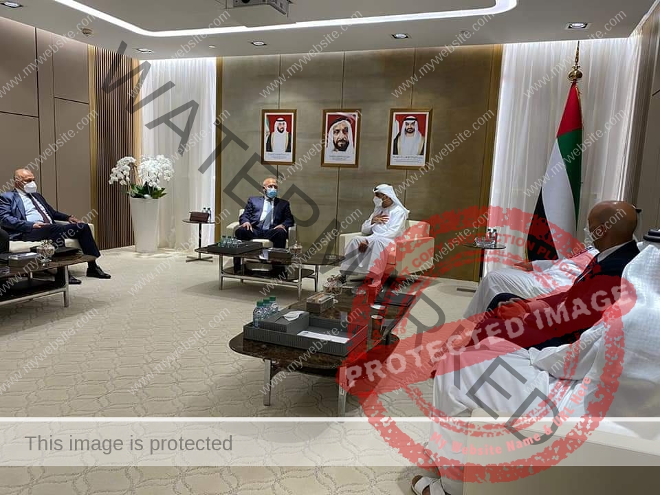 وزير النقل يلتقي الرئيس التنفيذي لموانئ أبو ظبي لبحث التعاون في مجال النقل البحري والنهري