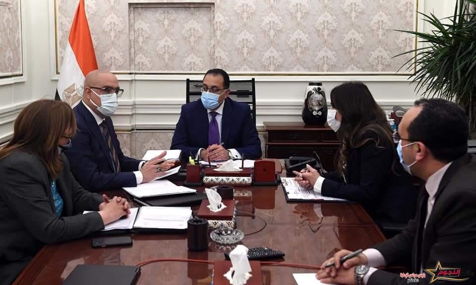 مدبولي يتابع مع وزير الإسكان موقف تنفيذ المبادرة الرئاسية "سكن لكل المصريين" والإسكان المتوسط