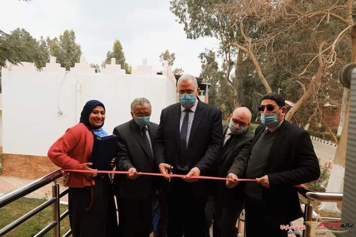 القصير يفتتح أحدث خطوط لانتاج لقاحات الدواجن بمعهد الامصال واللقاحات البيطرية