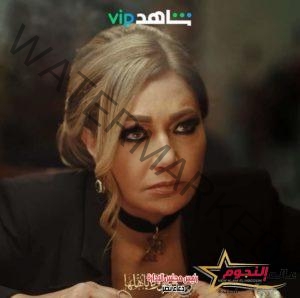 ليلى علوي تتصدر اهتمام الجمهور بسبب "منورة بأهلها"