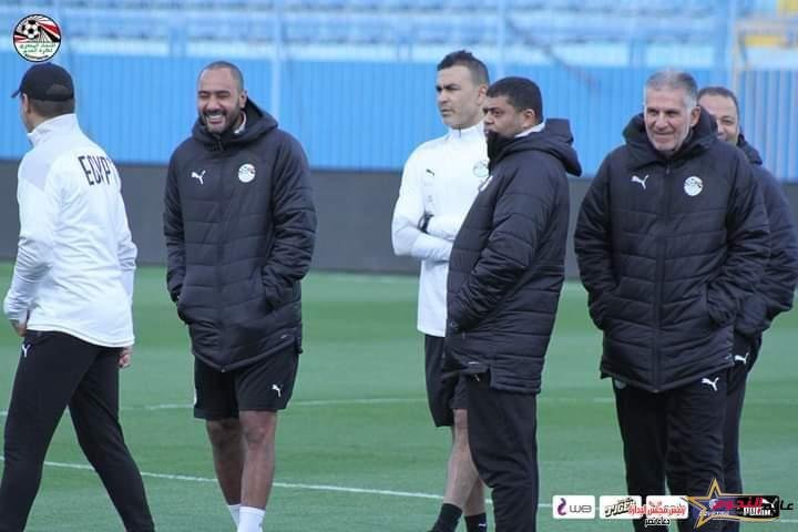 جمال علام يؤازر ويساند المنتخب الوطني ولاعبي المنتخب يواصل استعداداته للسنغال 