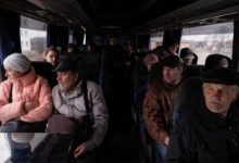 أوكرانيا تعلن إجلاء 4892 شخصًا في المجمل من مدن عبر ممرات إنسانية اليوم الأربعاء
