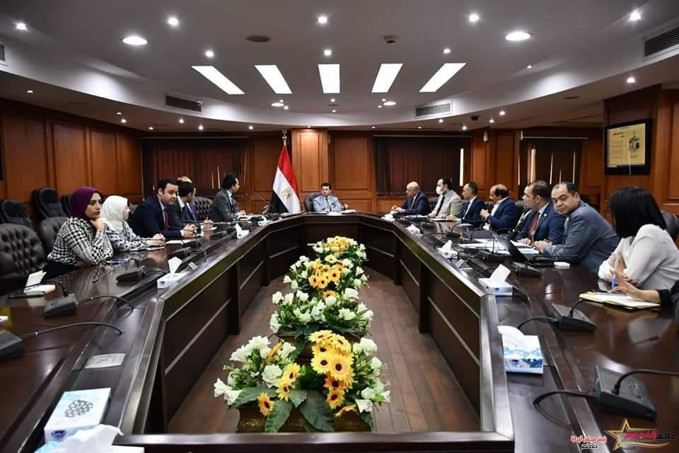 وزير الشباب والرياضة يبحث استعدادات الاطلاق التجريبي للمنصة الوطنية للشباب "كيانى"