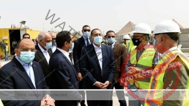 رئيس الوزراء يتفقد أعمال تنفيذ محطة مترو أنفاق المتحف المصرى الكبير