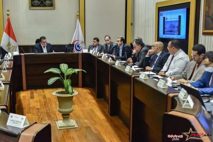 عبدالغفار يتابع الاستعدادات لاستقبال احتفالات عيد الفطر وتنفيذ خطة التأمين الطبي