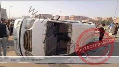 إصابة 5 أشخاص في حادث انقلاب سيارة أعلى طريق السويس الصحراوي
