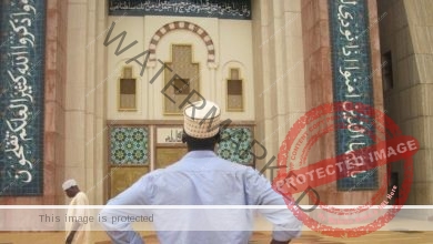 الاعتداء على إمام وخطيب مسجد بسلاح أبيض والأمن يلاحق المتهم في الغربية 