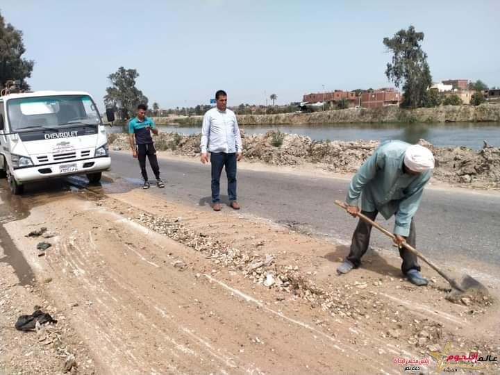 محافظ الإسماعيلية يتابع نشاط التل الكبير فى حل مشاكل المواطنين
