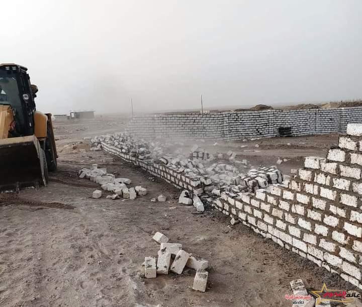 عطية حملة مكبرة لإزالة 3 تعديات على مساحة 8 ألاف م2 عبارة عن أحواش لتجار الماشية المخالفين 1 عطية حملة مكبرة لإزالة 3 تعديات على مساحة 8 ألاف م2 عبارة عن أحواش لتجار الماشية المخالفين