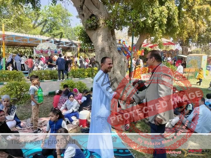 رئيس مدينة القناطر يتفقد حدائق القناطر الخيرية 