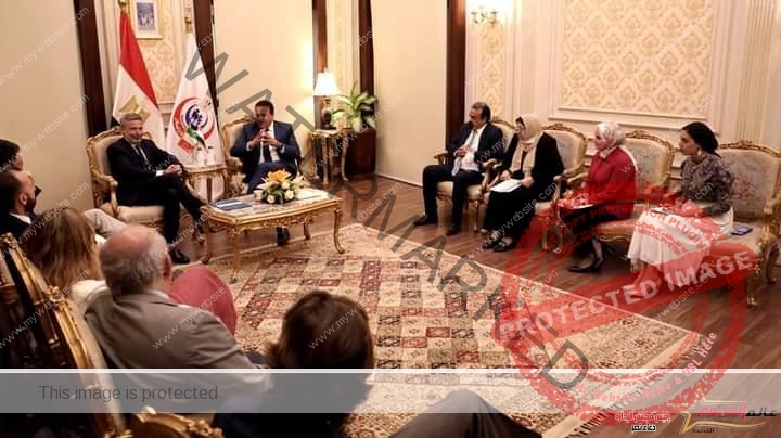 عبدالغفار يستقبل سفير إيطاليا لدى مصر ووفد الوكالة الإيطالية للتعاون التنموي
