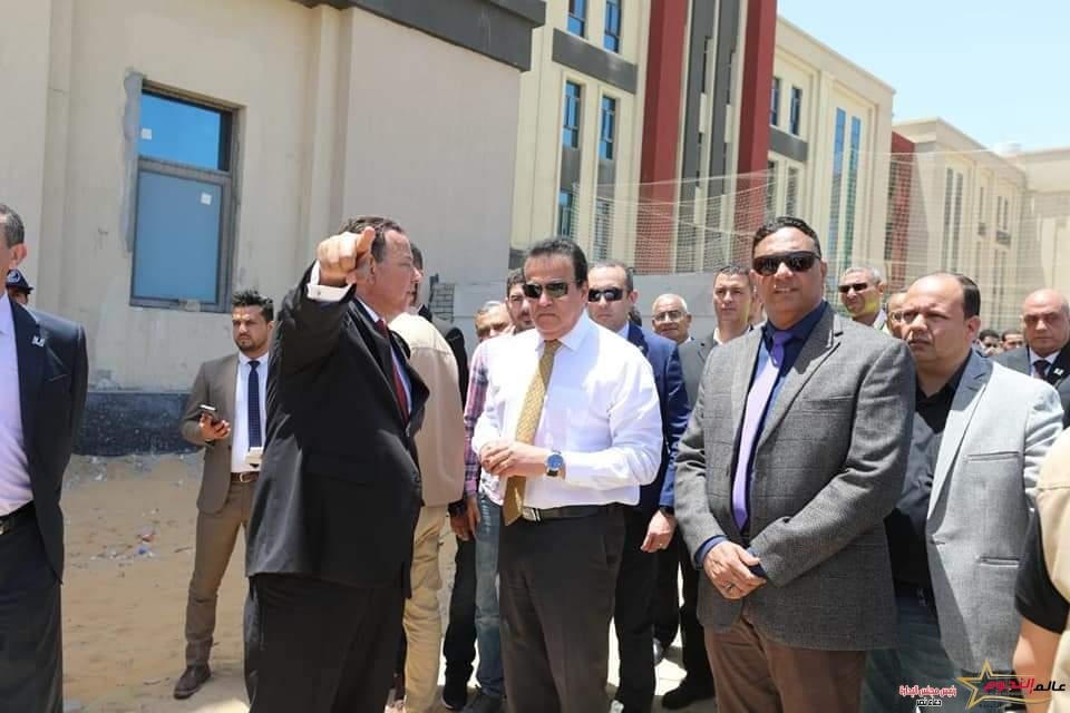وزير التعليم العالي يتفقد جامعة المنصورة الجديدة