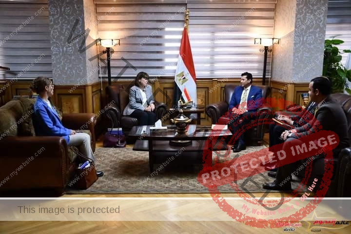 صبحي يستعرض مع ممثلى منظمة الأمم المتحدة الاستراتيجية الوطنية المصرية للشباب والنشء