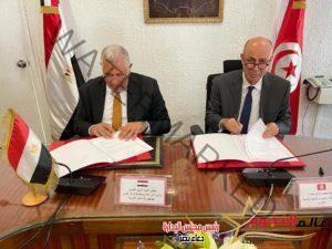 وزير الزراعة يبحث مع وزير الفلاحة التونسي التعاون المشترك  بين البلدين