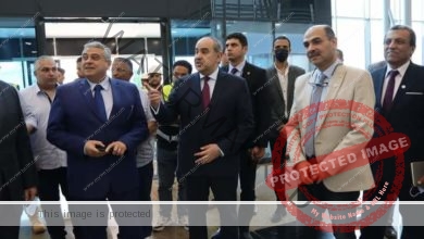 منار يتفقد المراحل النهائية لمشروع تطوير مطار سفنكس