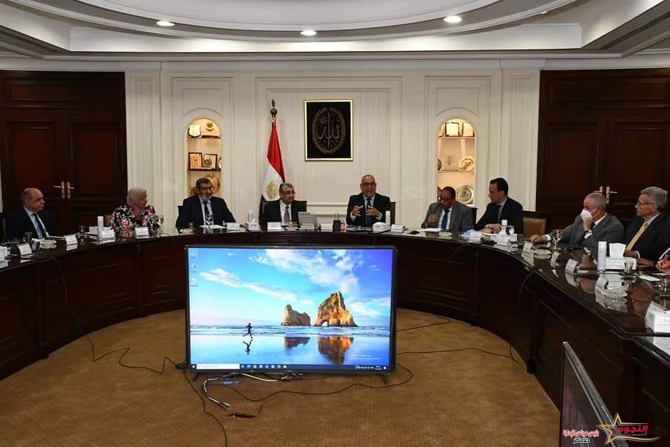 وزير الإسكان يترأس الاجتماع الأول للمجلس المصرى للبناء الأخضر والمدن المستدامة بعد إعادة تشكيله
