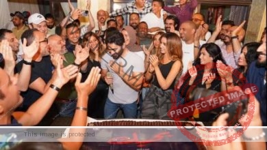 "تامر حسني" يشارك بـ صور من حفل ختام تصوير "بحبك"