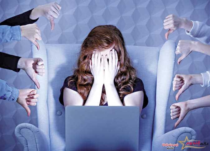 مافيا التواصل الإجتماعي ووقوع الضحايا في فخ الأفاعي