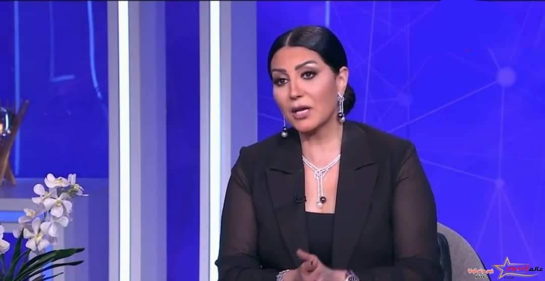 وفاء عامر لـ لميس الحديدي: "بروح لدكتور نفسي وكتير بسأل نفسي أنا مين فيهم"