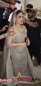 إطلالة ملكية لـ بوسي في حفل زفافها على هشام ربيع