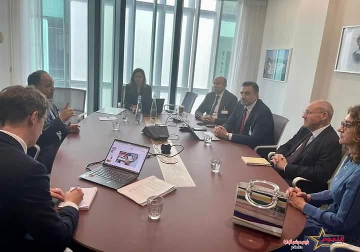 وزير المالية: فى لقائه مع ممثلي شركة «برايس ووتر هاوس كوبرز» العالمية بلندن