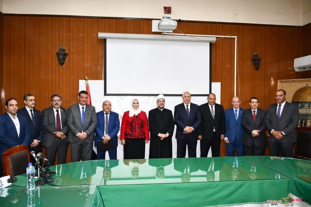  الأوقاف والتضامن والزراعة يوقعان برتوكول تعاون لتوفير رؤوس ماشية من الأبقار المنتجة لصغار المربين