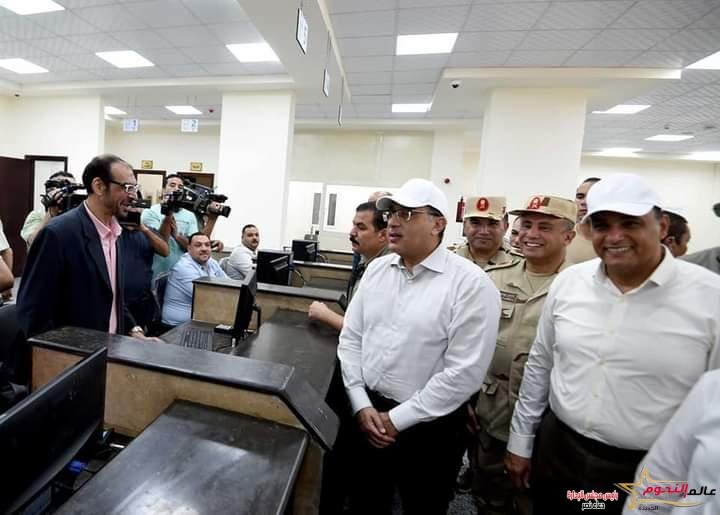 مدبولي يتفقد مشروعي مجمع الخدمات الحكومية ومجمع الخدمات الزراعية بقرية "الحصص" بالدقهلية