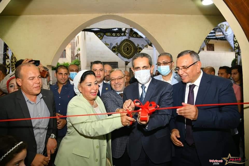 محافظ الغربية يفتتح عيادات الدكتور أحمد أبو إسماعيل الخيرية بسمنود