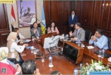 محافظ الإسكندرية يعقد اجتماعًا مع ممثلي البنك الدولي لمناقشة تجربة الإسكندرية في مقاومة التغييرات المناخية