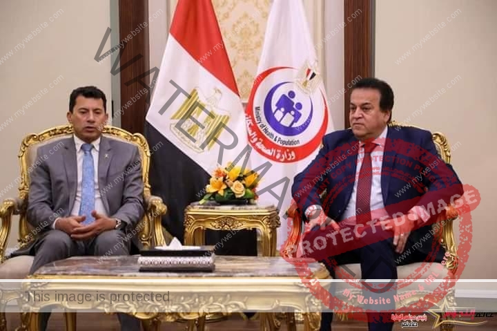 عبد الغفار ووزير الرياضة يشهدان توقيع مذكرة تفاهم للتوعية بـ "المشروع القومي لتنمية الأسرة المصرية"