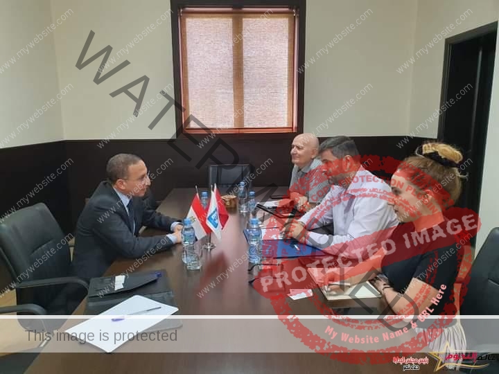 السفير المصري في تيرانا يبحث تعزيز التجارة والاستثمار مع عدد من المسئولين في ألبانيا