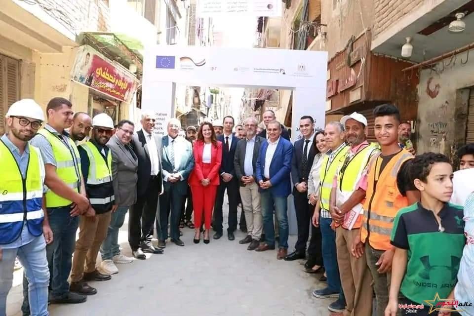 رئيس " هيئة التخطيط العمراني " وممثلون عن الاتحاد الأوروبي والوكالة الألمانية يتفقدون أعمال تطوير مدرسة الخصوص بالقليوبية