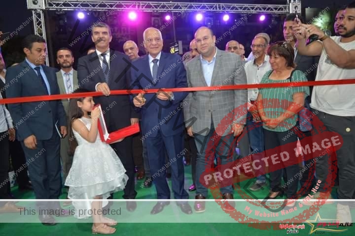راشد يفتتح معرض " مبادرة دعم " للسلع الغذائية وملابس العيد واللحوم بفيصل