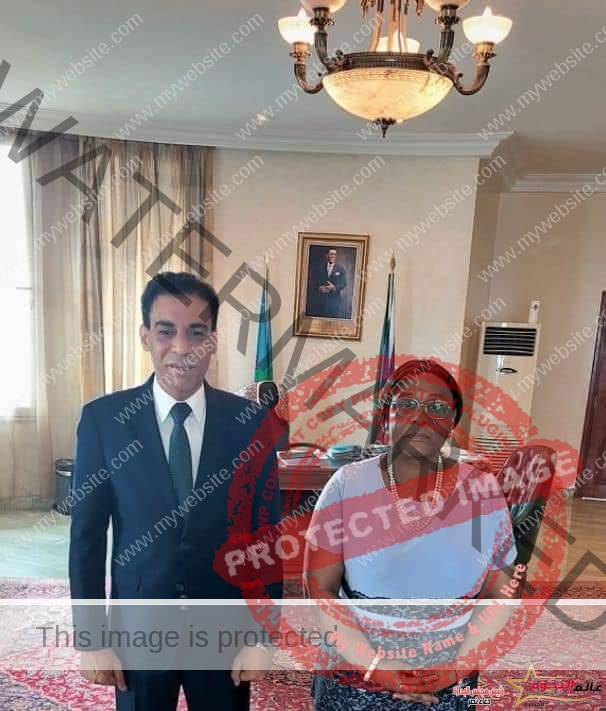 السفير المصري في مالابو يلتقي وزيرة الزراعة والمراعي والغابات والبيئة في غينيا الأستوائية