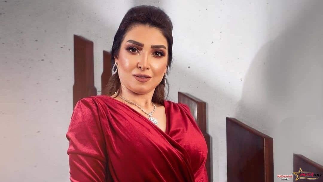 روجينا تطالب من جمهورها الدعاء لوالدتها.. "أمي تخضع لعملية دقيقة في المخ"