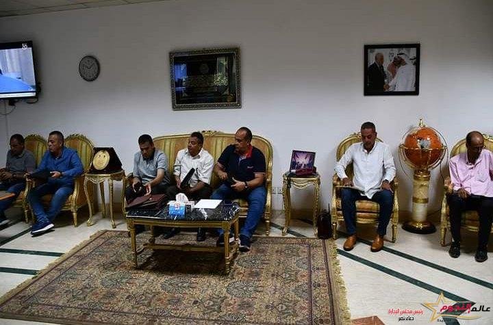 فودة يتابع المشروعات القومية والتنموية وموضوعات الاستعداد لمؤتمر تغير المناخ خلال اجتماع المتابعة و الدوري الاسبوعي