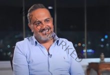 خالد سرحان: "الكلاب تعوي ويبقى عادل إمام"